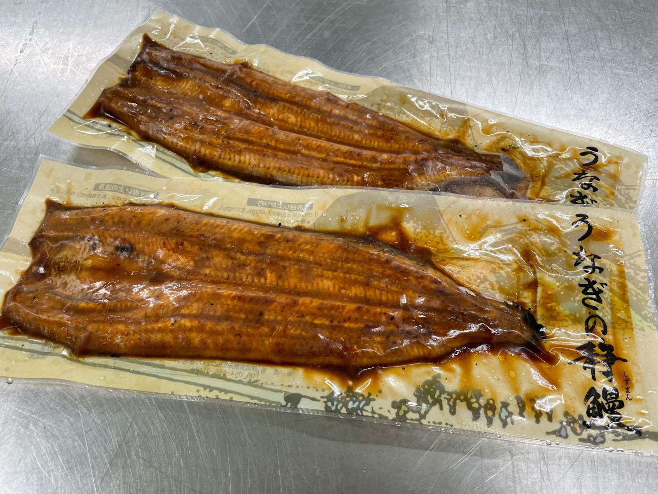 『うなぎの静鰻』　　　　　　静岡県産 長蒲焼70尾